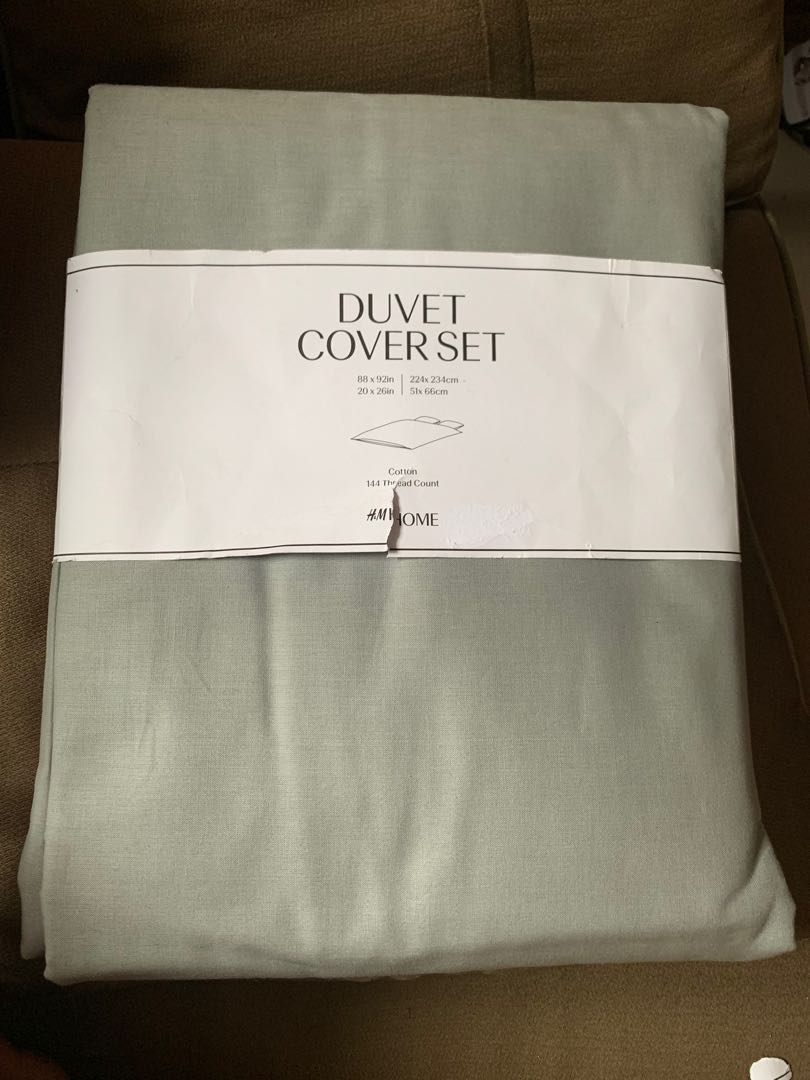 H&M DUVET COVER SET QUEEN SIZE, Furniture & Home Living, Bedding
