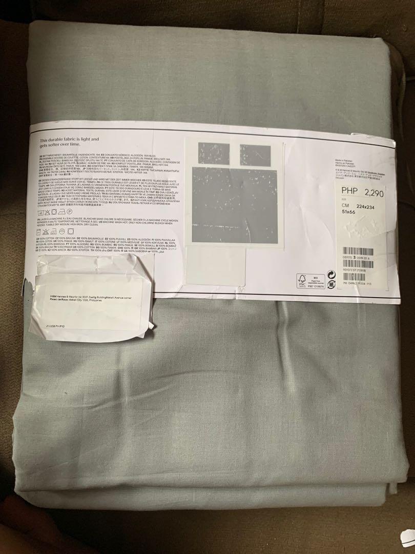 H&M DUVET COVER SET QUEEN SIZE, Furniture & Home Living, Bedding