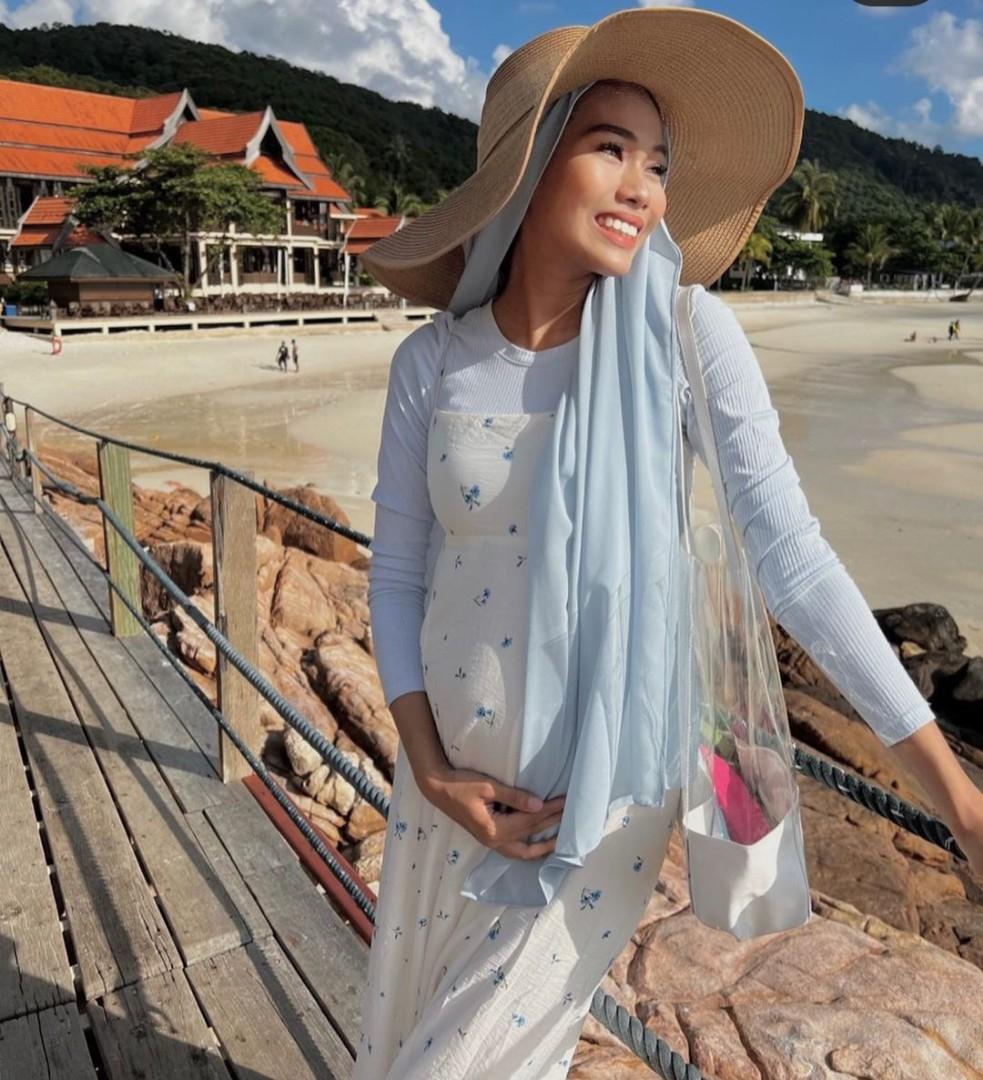 H M VOLUMINOUS MAXI DRESS Women s Fashion Muslimah Fashion