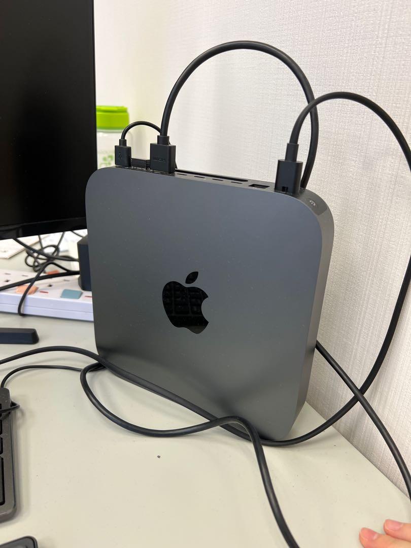 Mac mini （分類：桌上電腦）位於 Hong Kong。 由 oakmom123 提交（商品編號 1153190099，圖片 1）。簡介： Mac mini (2018）3.6GHz 四核心 Intel Core i3 - 太空灰 記憶體8G 儲存空間251GB 保養到今年11月底 極少用。