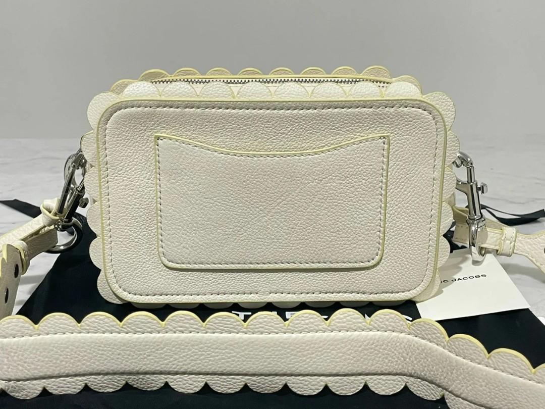 Marc jacobs best sale softshot scalloped