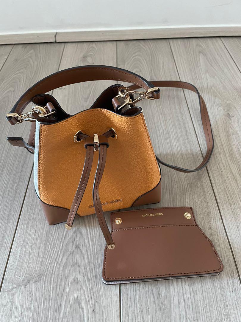 Mk bucket bag hotsell