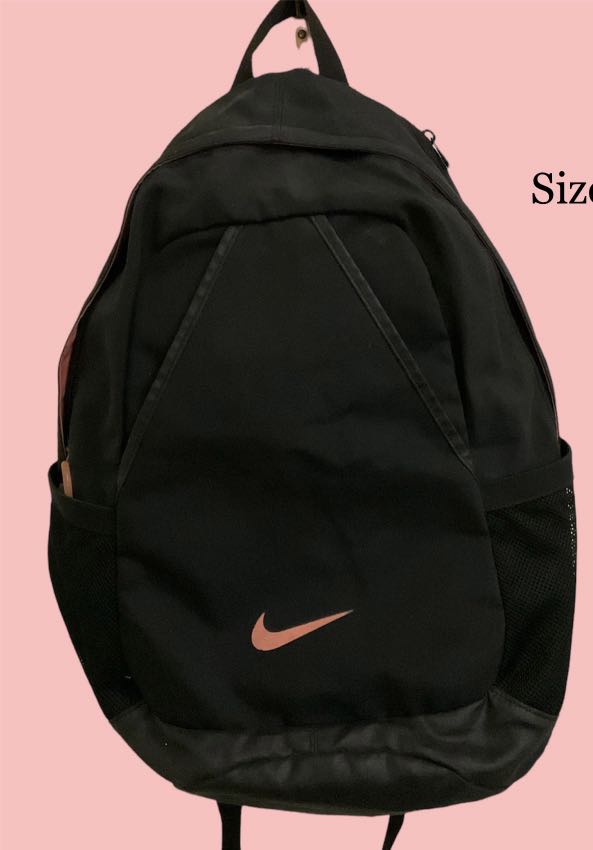 nike varsity backpack