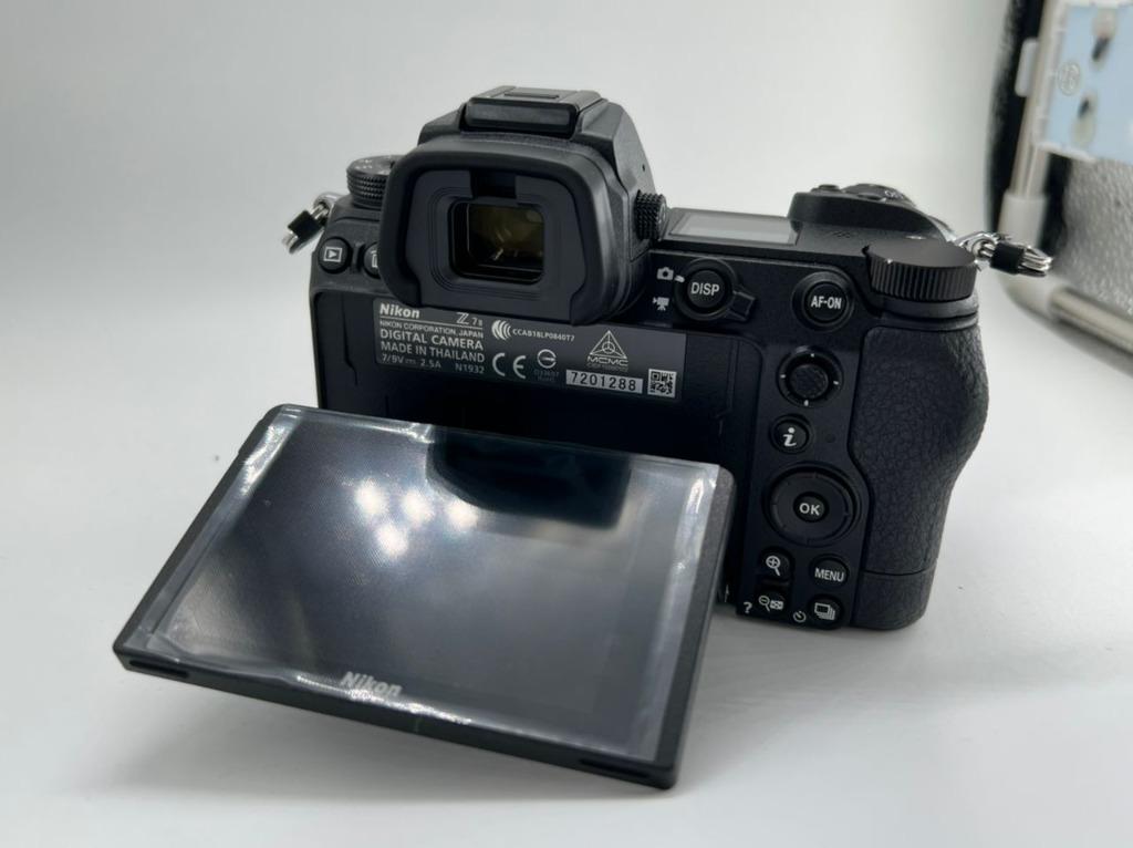 z7ii body