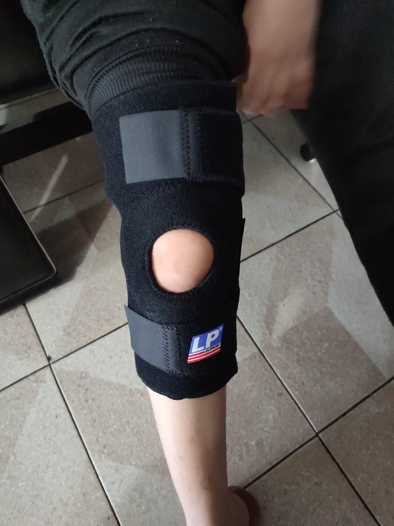 Open Patella Knee Support with Adjustable Strap (Category: Braces, Support & Protection) located in Quezon City. Submitted by pjfalogme21 (Listing ID 1153181950, Image 3). Description: LP Support (advanced) open patella knee support with adjustable strap. It is made of the highest grade closed cell neoprene, covered with stretch nylon on both sides for your comfort. Neoprene is the ultimate material for compression and heat retention, which helps