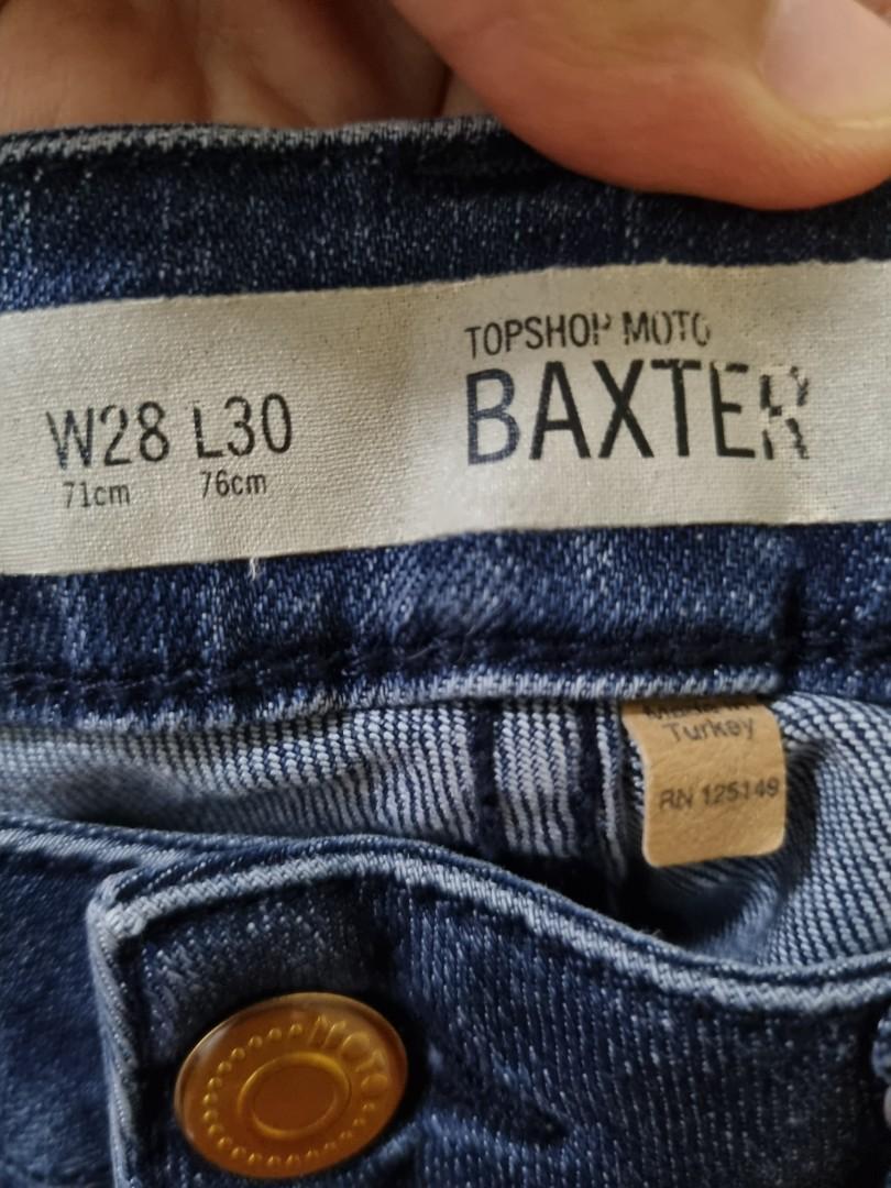 ORIG TOPSHOP BAXTER jeans Sz28 (Category: Jeans) located in Pasig City. Submitted by queenvhie (Listing ID 1153275532, Image 3). Description: 2 colors available: Dk. blue washed and black low rise skinny jeans. semi strechable.