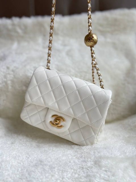 Chanel mini 2025 square white