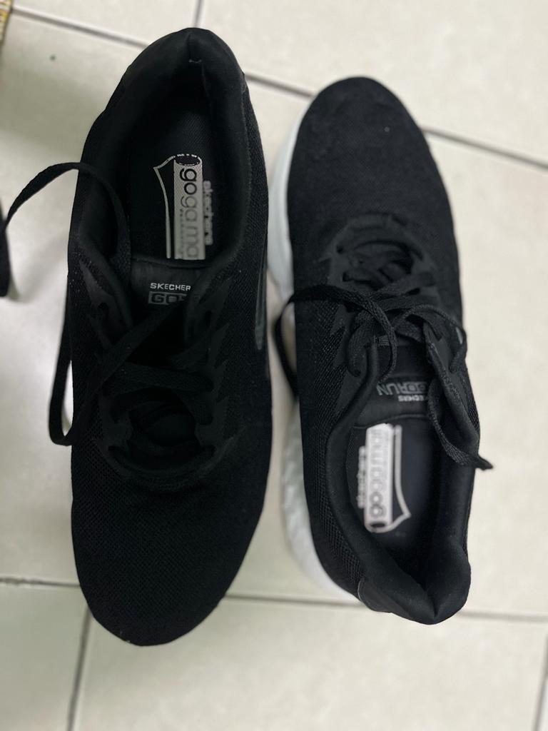Skechers Go RUN 400 Men s Fashion Footwear Sneakers on Carousell