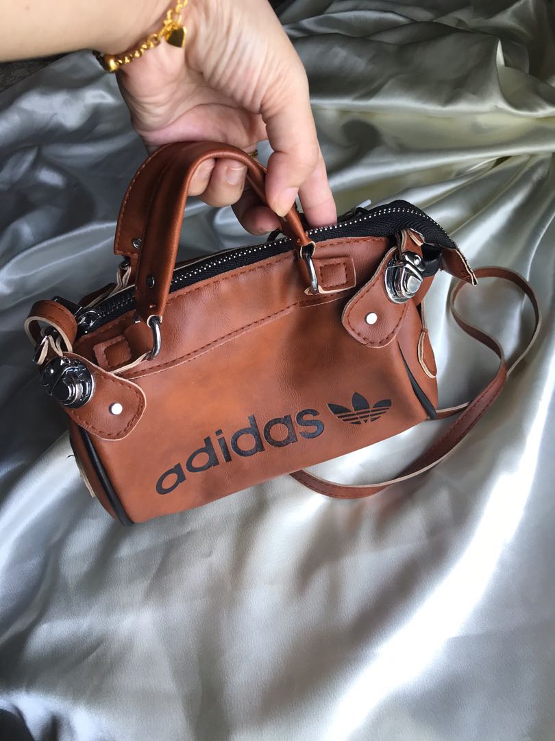 Bq5956 adidas deals