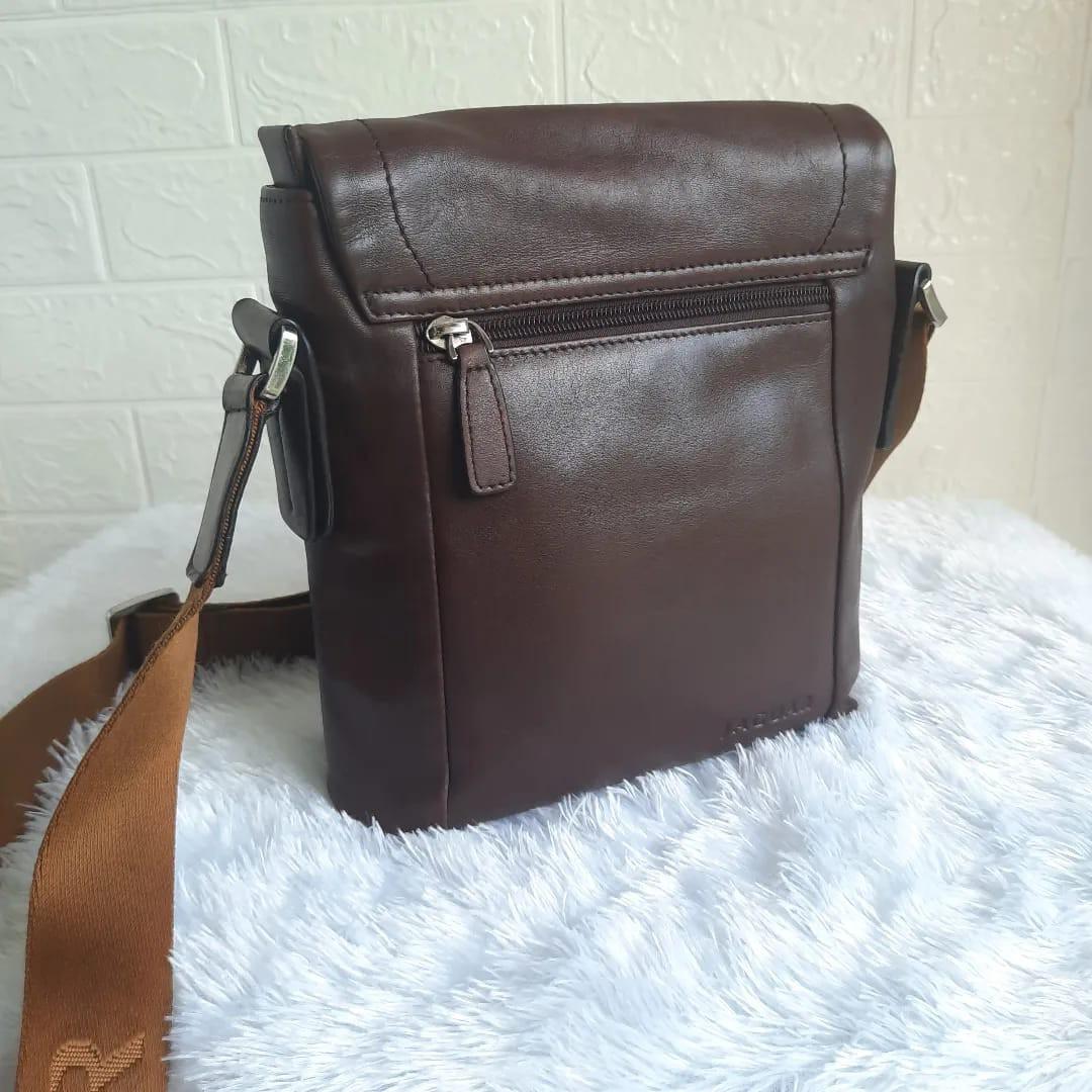 Tas selempang sling bag pria brand Jaguar kulit asli, Fesyen Pria, Tas