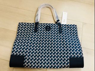 （分類：）位於 。 由 chinglam208 提交（商品編號 1153247084，圖片 1）。簡介： 。