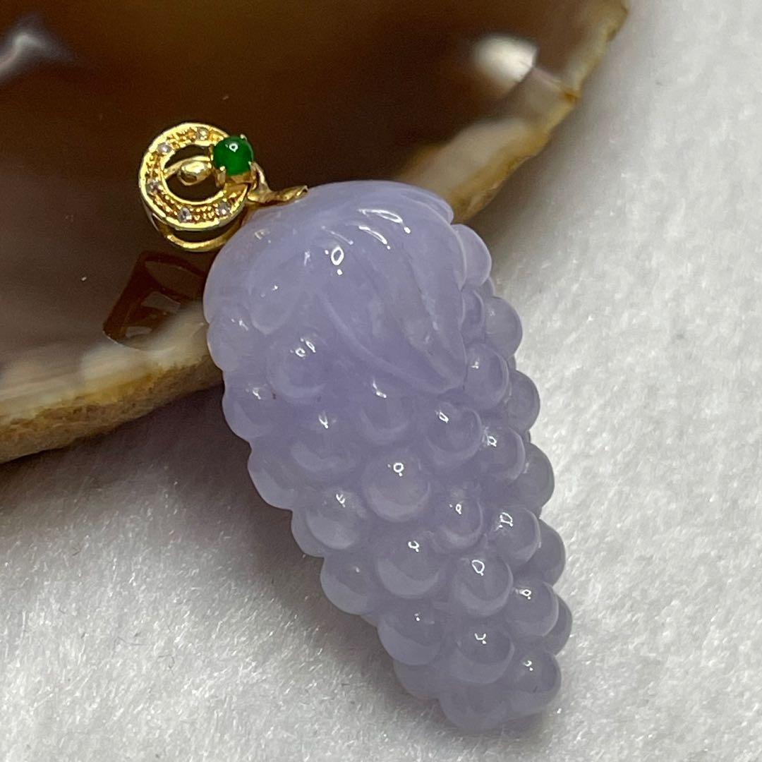 Carved lavender discount jade pendant