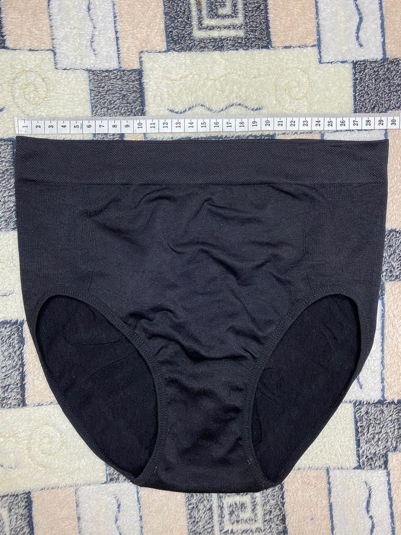 Underwhere panty M