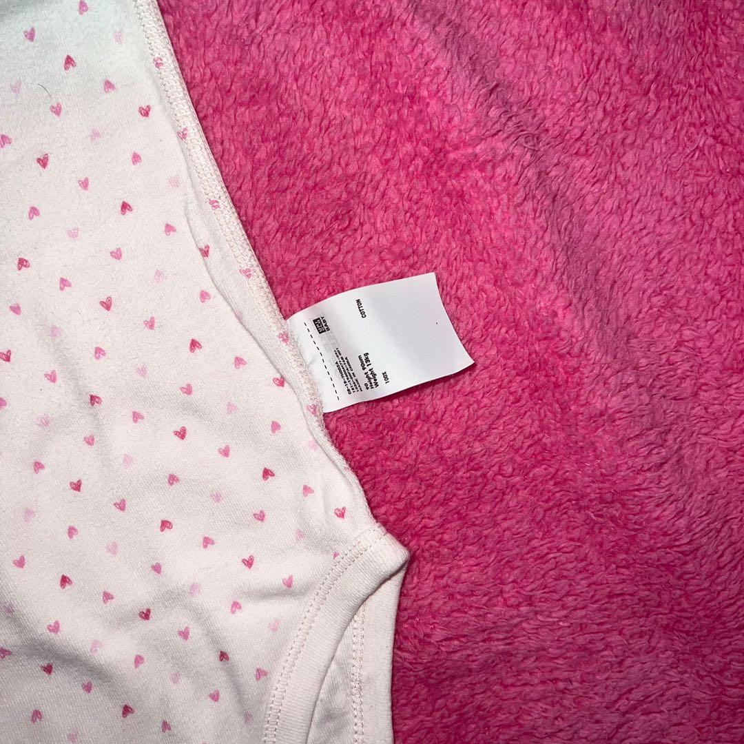 Uniqlo Longsleeves Onesie (Category: Babies & Kids Fashion) located in Paranaque City. Submitted by mrshoarder (Listing ID 1153211825, Image 2). Description: .