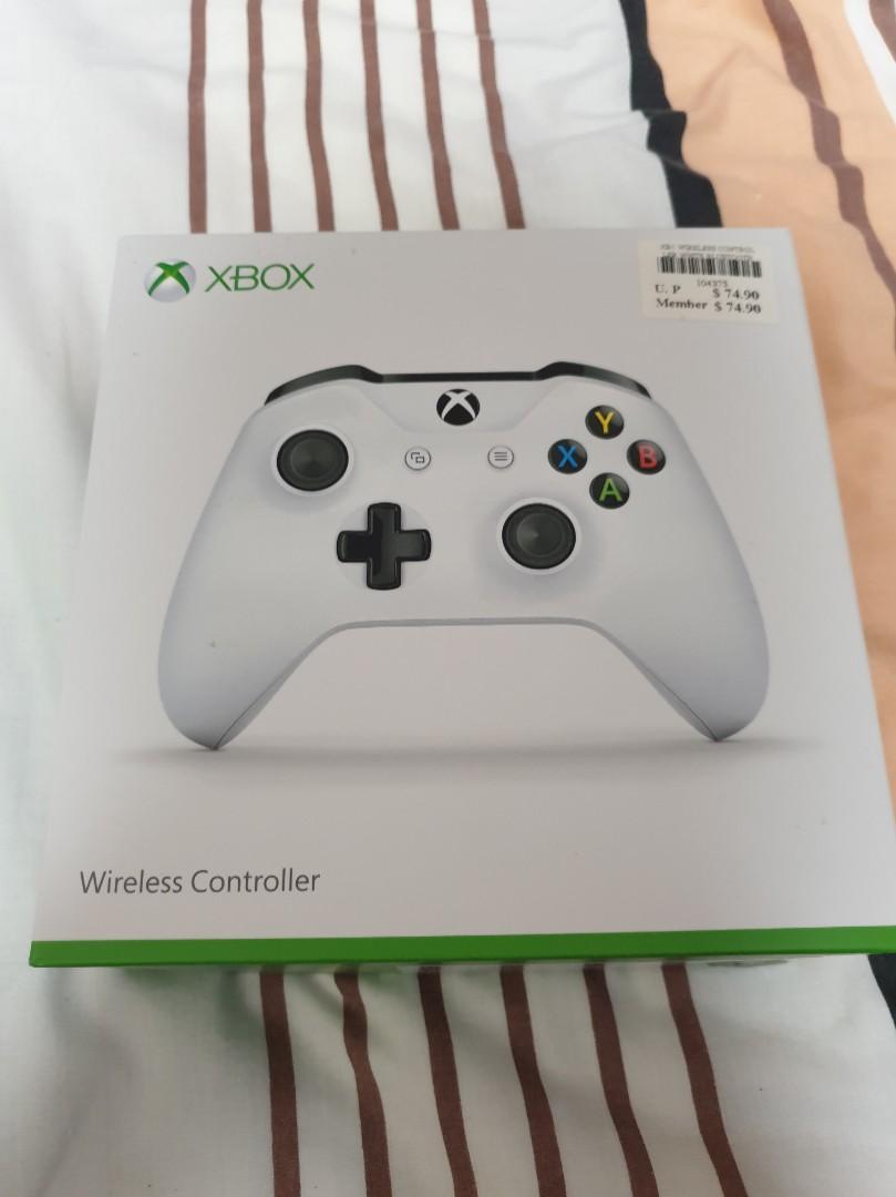 Xbox controller with FREE Razer mice, Video Gaming, Gaming Accessories