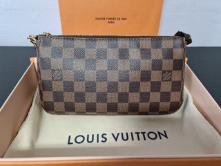 (Category: ) located in . Submitted by authentic_luxury_closet (Listing ID 1131089113, Image 1). Description: .