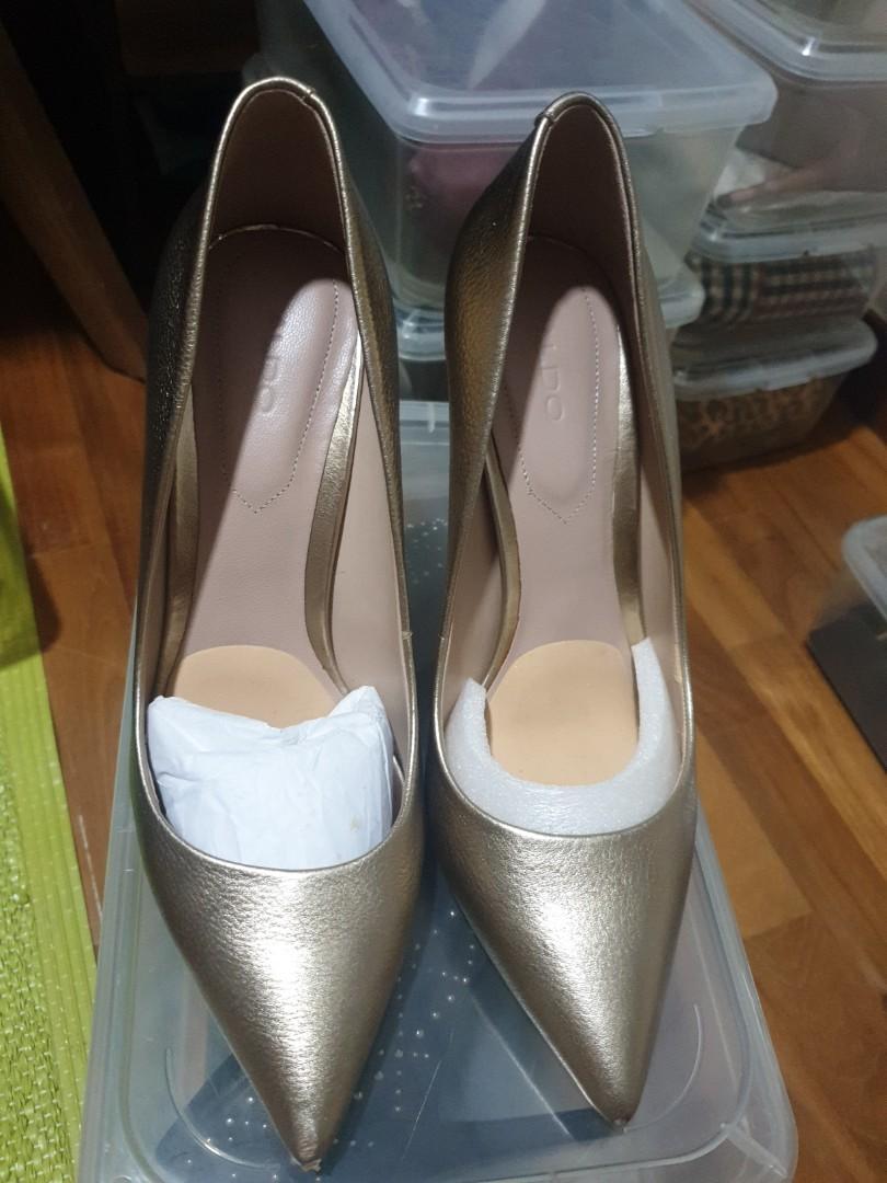 Matt gold heels 2025