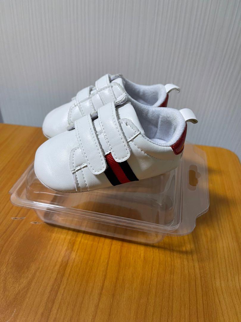 Baby walking outlet shoes size 2