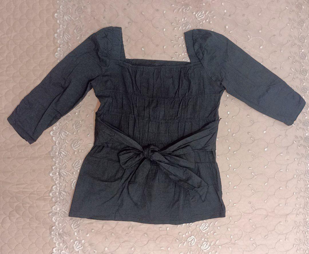 Black 3/4 semi puff sleeves square neck with back ribbon (Category: Longsleeves) located in Valenzuela. Submitted by Pretty_Thrifted_Trends (Listing ID 1153456321, Image 2). Description: Hello pretty chic♡ •This is already washed and ready to use. •Please manage your expectations, this is a personal preloved. •Color may vary due lighting. Thank you💐.