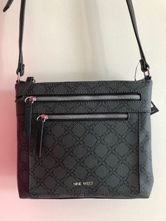 (Category: ) located in . Submitted by stylechange (Listing ID 1153365440, Image 1). Description: .