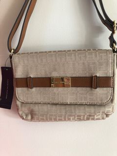 (Category: ) located in . Submitted by stylechange (Listing ID 1153365272, Image 1). Description: .