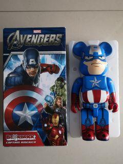 Captain America Bearbrick 400%