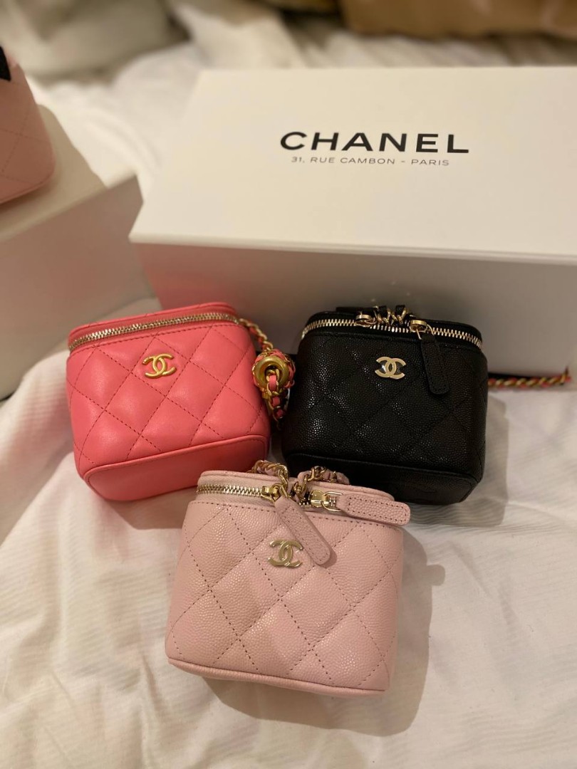 Chanel Pink Quilted Lambskin Pearl Crush Mini Vanity Case For Sale