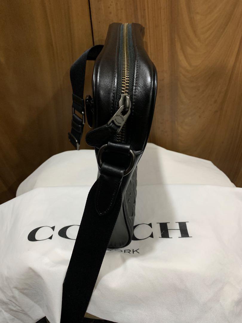Coach Leather Bag (Category: Sling Bags) located in Cebu City. Submitted by stsee20 (Listing ID 1153412858, Image 3). Description: Preloved Coach Sling Bag for Men *with dustbag *still looks new *rarely used twice or thrice only Shipping can be arranged outside Cebu shouldered by buyer.