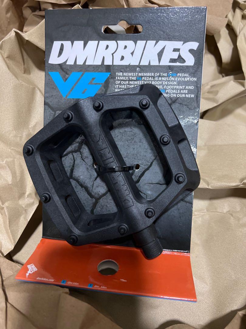 DMR DMR V6 Flat Pedals(Black), Sports Equipment, Bicycles  Parts, Parts   Accessories on Carousell