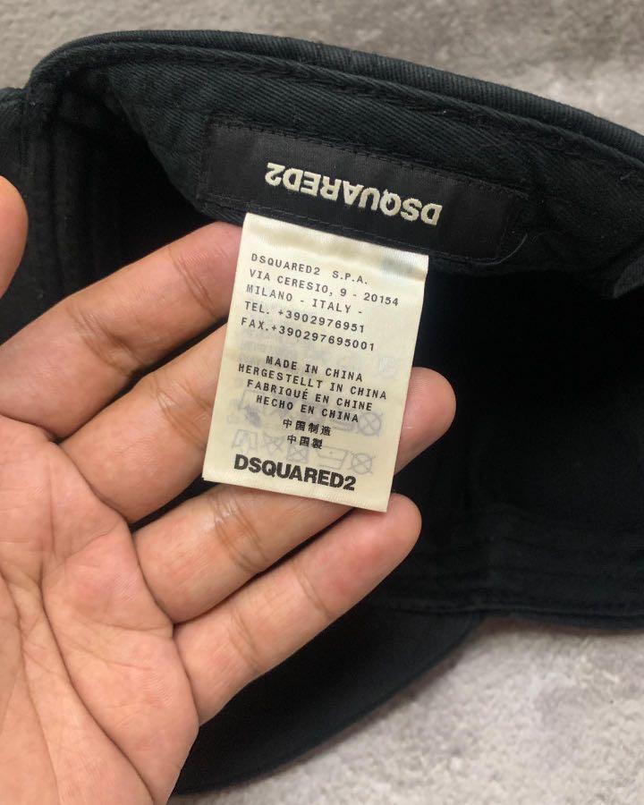 dsquared cap label