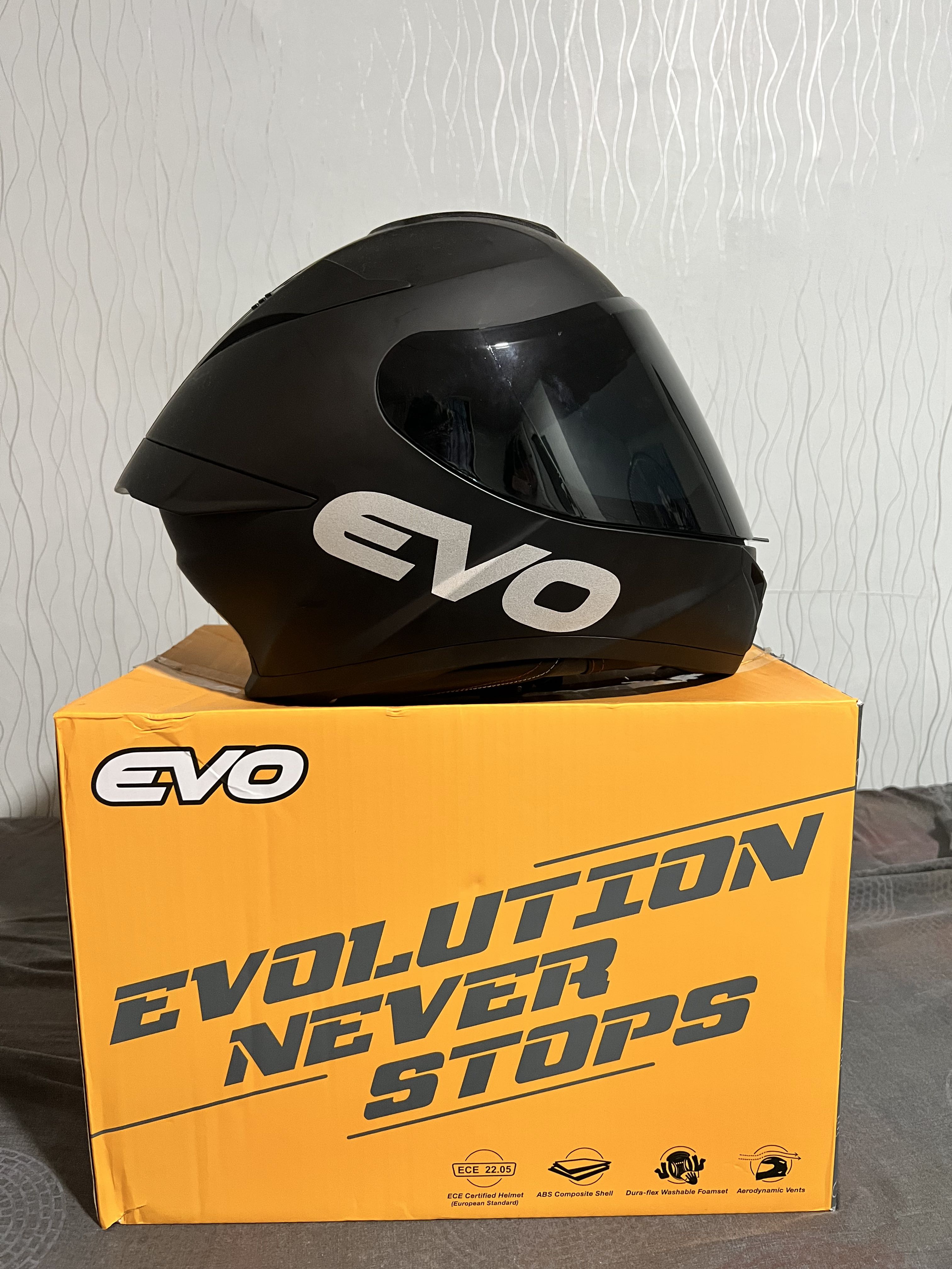 Evo helmet matt best sale black
