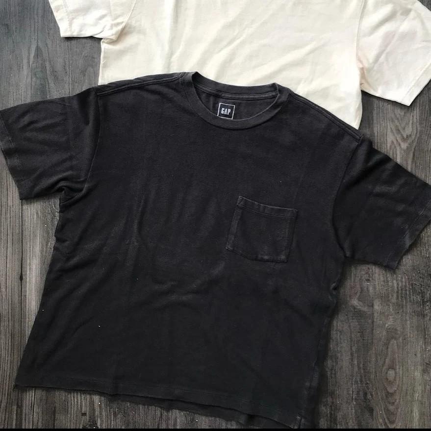 GAP Tshirt black pocket, Fesyen Pria 
