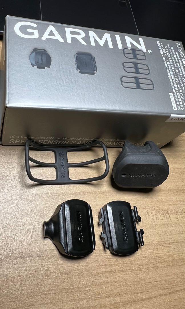 Garmin speed and online cadence sensor v2