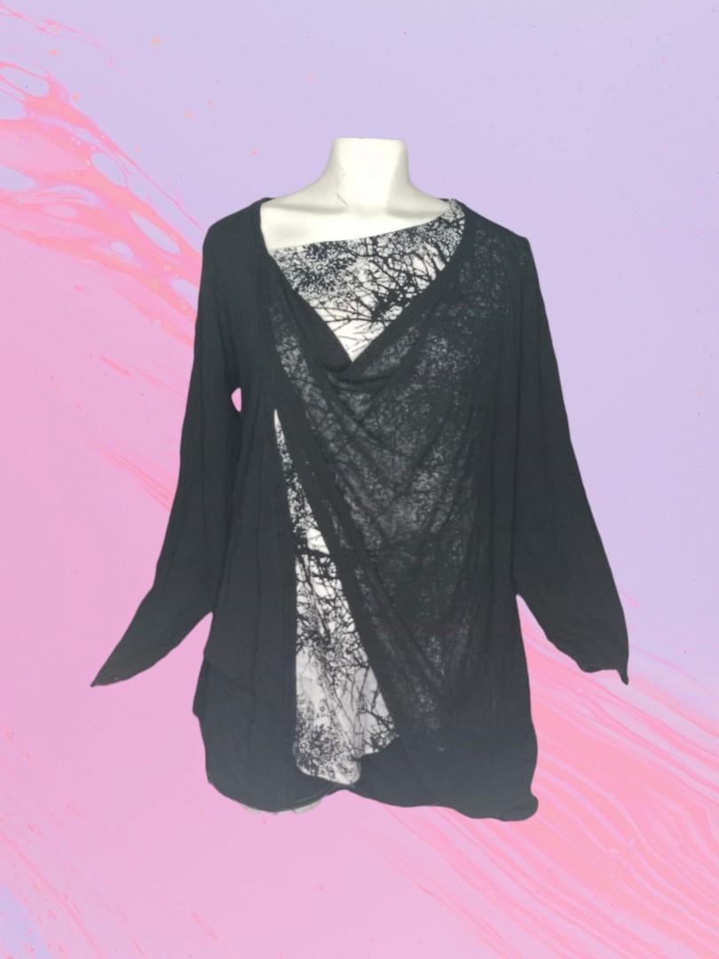 Goth /Grunge/Punk top (Category: Longsleeves) located in Baguio. Submitted by chloevalor (Listing ID 1153396328, Image 2). Description: Medium to Large.