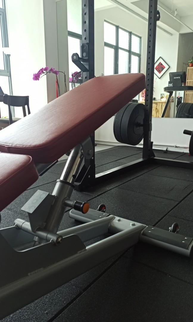 Second hand store weight benches