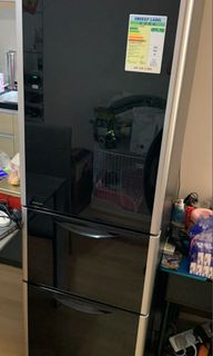 （分類：）位於 。 由 eltsoraai 提交（商品編號 1153441730，圖片 1）。簡介： 。