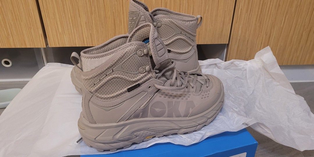 Hoka One one Tor Ultra HI 2 WP (US8.5/ EU42), 男裝, 鞋, 波鞋 今日だけ安い HOKA 26.5cm WP 2 HI ULTRA TOR M ONE ONE ブーツ