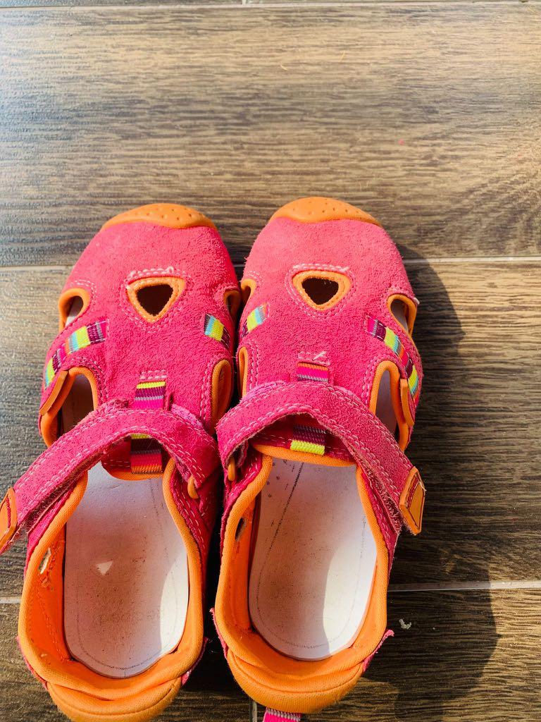 Used girls shoes store
