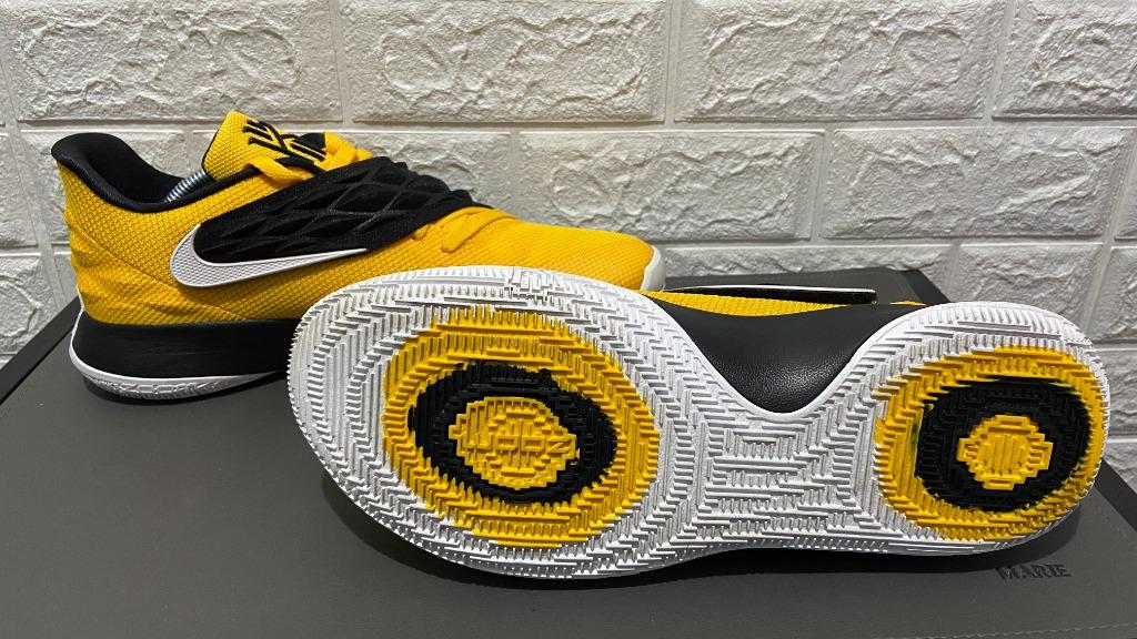 Kyrie Low 1 Amarillo (size US 11), Men's Fashion, Footwear, Sneakers on  Carousell