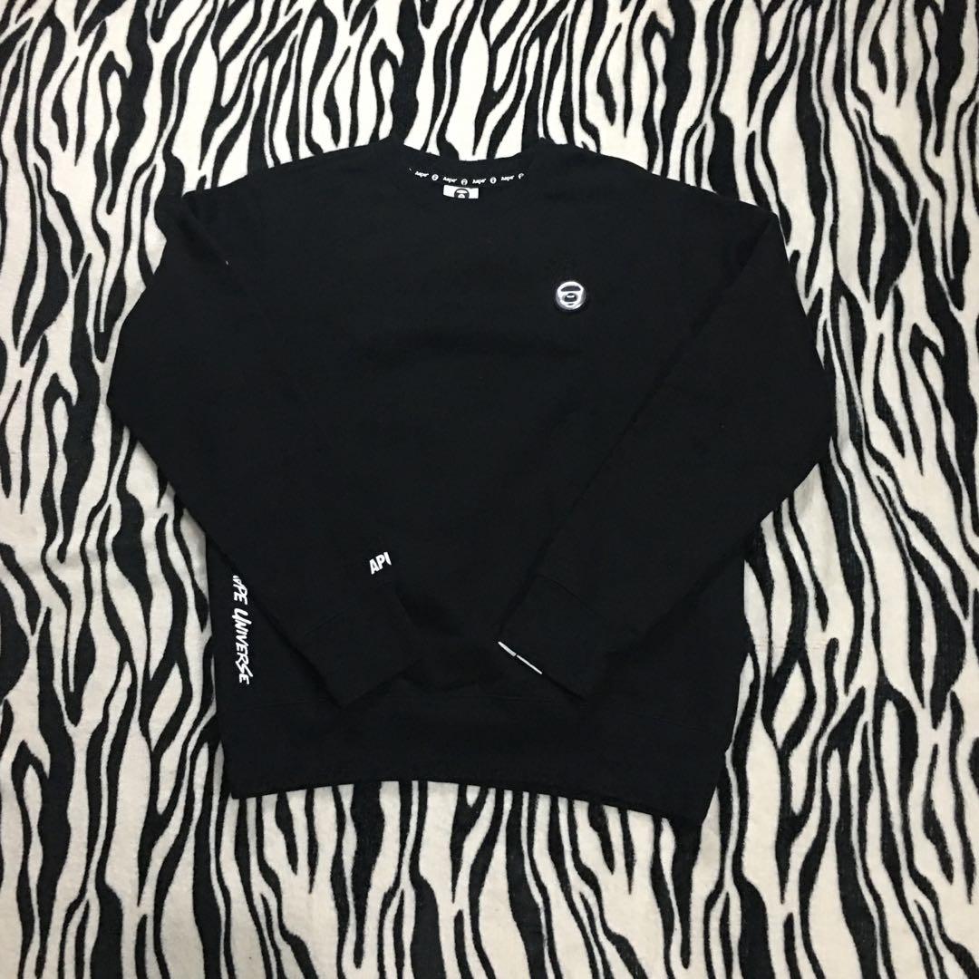 (LEGIT) Aape Universe Sweatshirt (Category: Tshirts & Polo Shirts ) located in Bulacan. Submitted by cache.and.cash (Listing ID 1153394006, Image 1). Description: LOWBALLERS WILL BE IGNORED! Dimension: 21 x 26 L Condition: 9.5/10 Note: AS NEW! with Ape head infront and back print at the back .