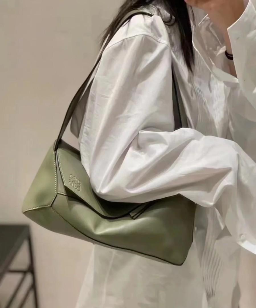 Loewe on sale puzzle avocado