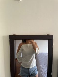 (Category: ) located in . Submitted by _fondflowers (Listing ID 1153374172, Image 1). Description: .