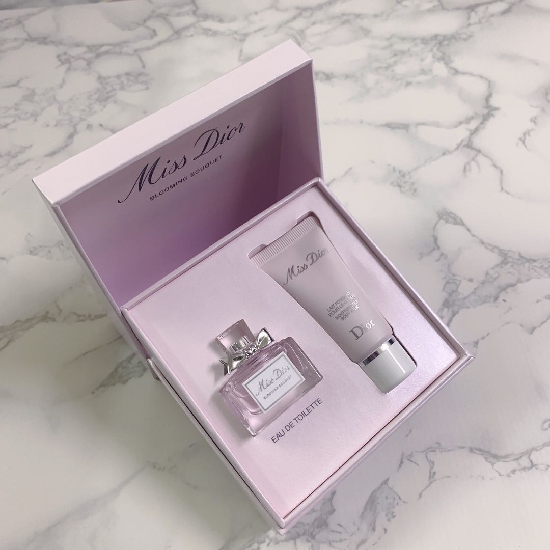 Coffret parfum Dior miniature Prix  7500 Miss Dior Dior Dolce Vita  Dior Jadore Poison Hypnotic Eau Sensuelle Dior Addict To  Instagram