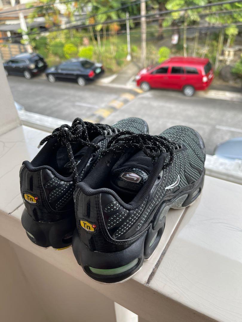 Nike air max plus best sale glow in the dark