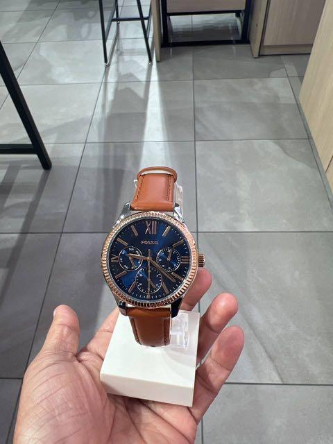 Fossil watch clearance deals sale