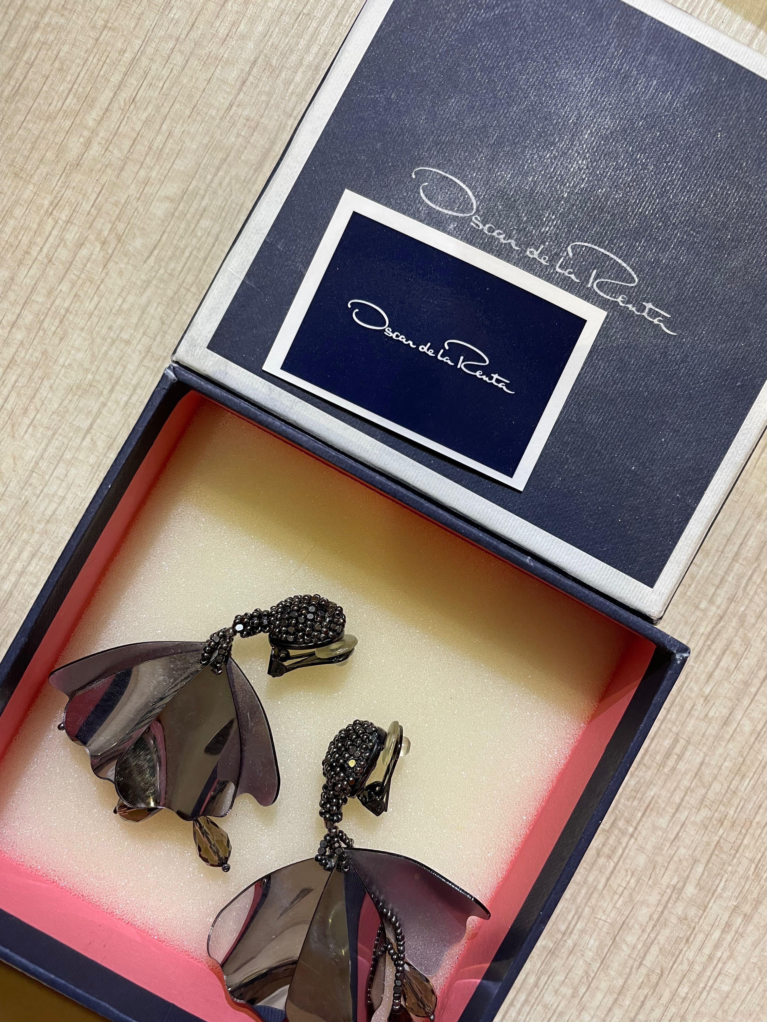 Oscar De La Renta Small Impatiens Earrings 2024 epicamlv