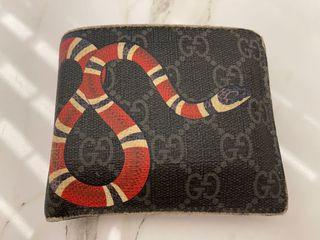 Prelove Gucci wallet FIRE DEAL $112