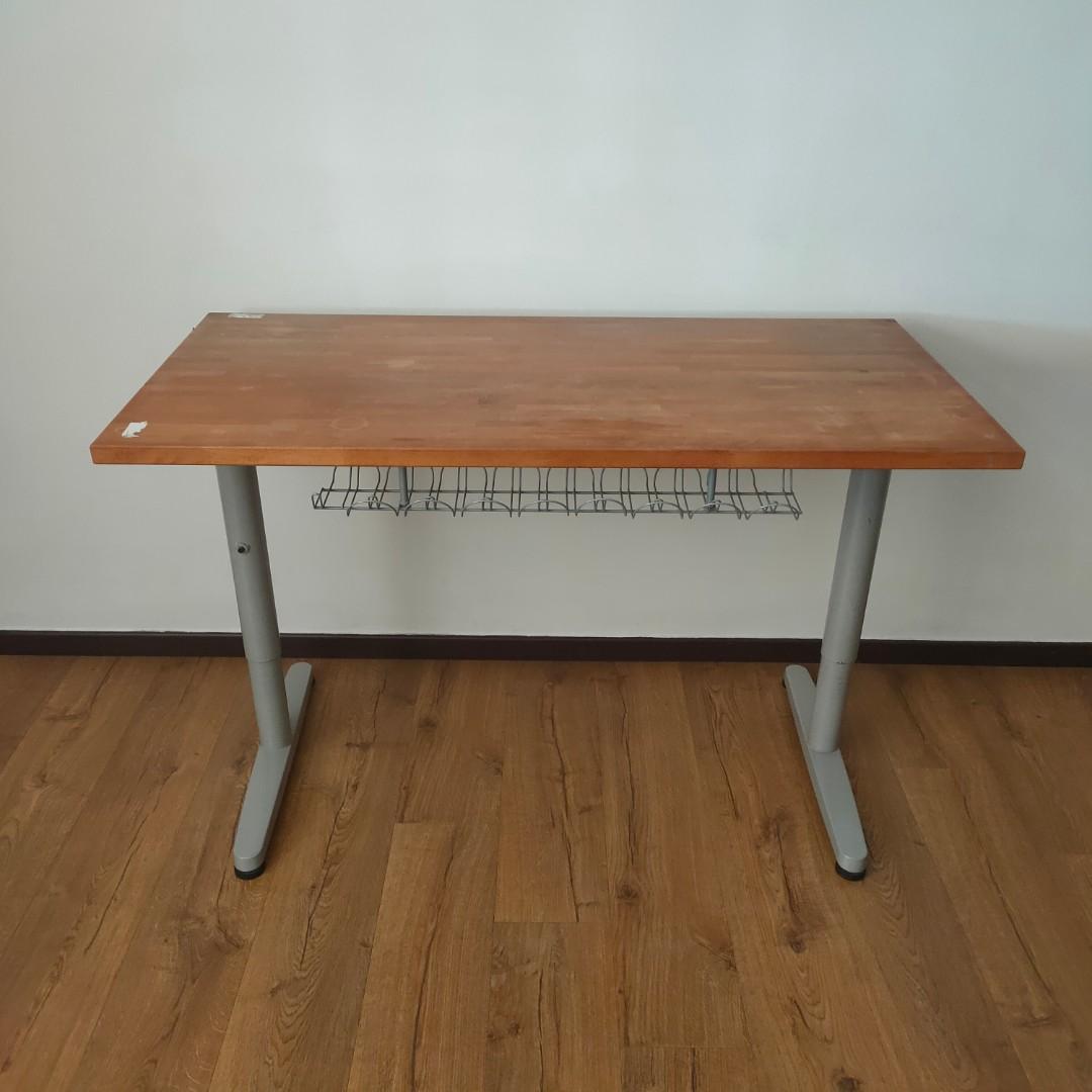 Bekant table top store with galant legs