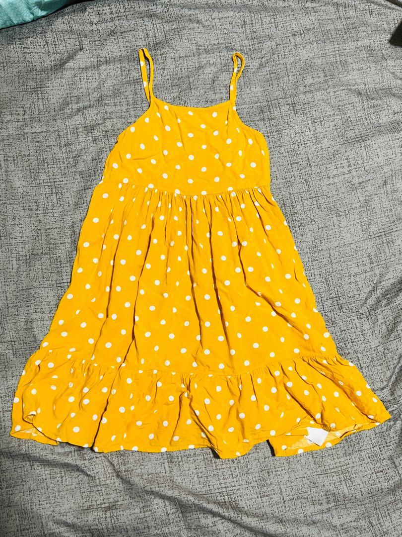 Old navy yellow polka dot dress hotsell