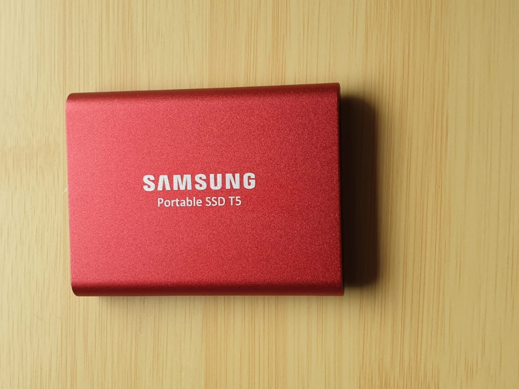 Samsung sales t5 red